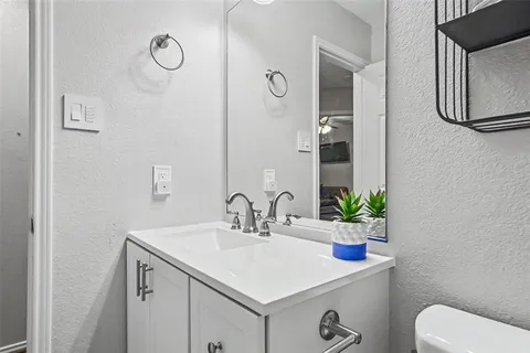 $379,900 | 11820 Gold Creek Drive East, Fort Worth, TX 76244