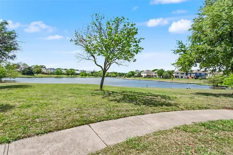 $379,900 | 11820 Gold Creek Drive East, Fort Worth, TX 76244