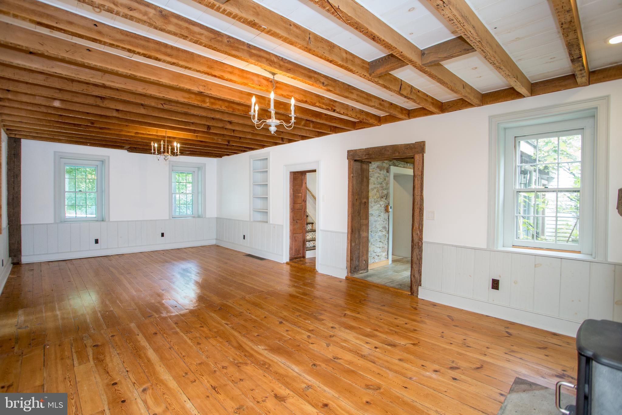 3115 Gallows Hill Road Riegelsville, PA 18077 - Photo 19 of 75 Living Room