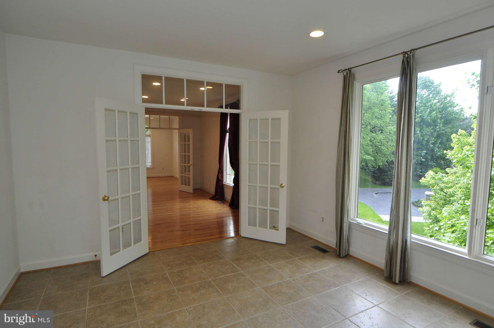 11090 Whitstone Place Reston, VA 20194 - Photo 15 of 30 Interior (General)