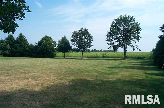 343 East Memorial Road Walcott, IA 52773 - Photo 3 of 12 Gallery Image 3