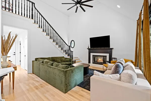 $1,450,000 | 3 Baily Knoll Court, Simpsonville, SC 29681