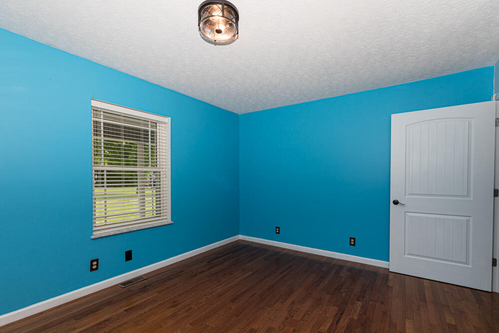 337 Collins Road Paris, KY 40361 - Photo 38 of 96 1F9A4246