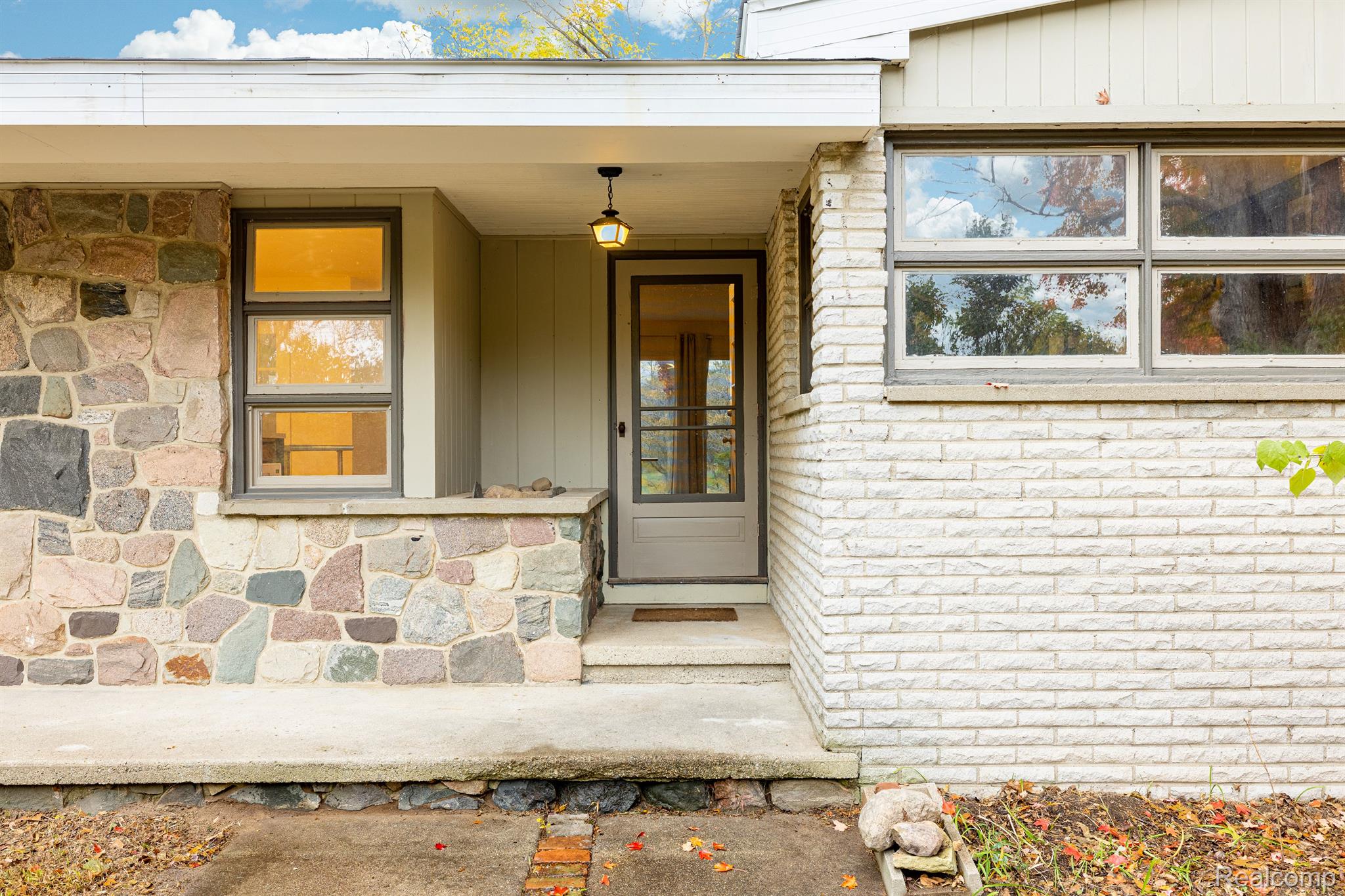 8249 Scully Road Dexter, MI 48130 - Photo 3 of 61 Gallery Image 3