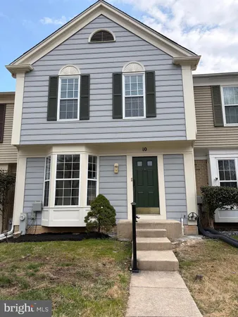 $384,000 | 10 Windbluff Court, Owings Mills, MD 21117