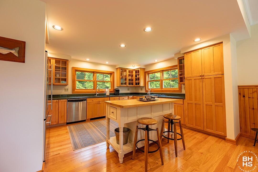 8 Pinehurst Road Saranac Lake, NY 12983 - Photo 68 of 109 HistoricHomeOnLowerSaranacLake_GH_Kitche