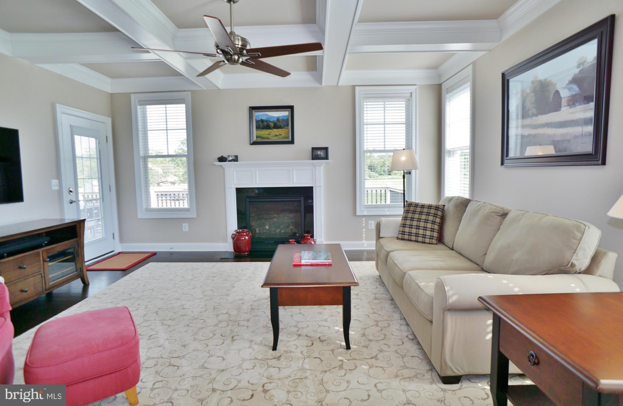 220 Lindbergh Way Summit Point, WV 25446 - Photo 13 of 30 Living Room