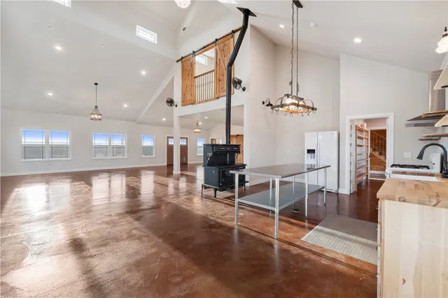 $659,900 | 407 Pr 2139a Iredell Tx 76649, Iredell, TX 76649