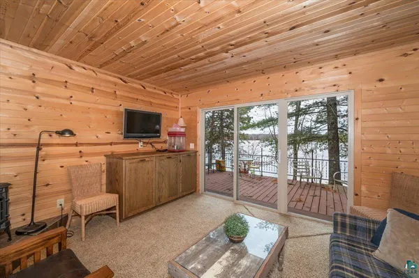 $700,000 | 8305 South Summer Road, Lake Nebagamon, WI 54849