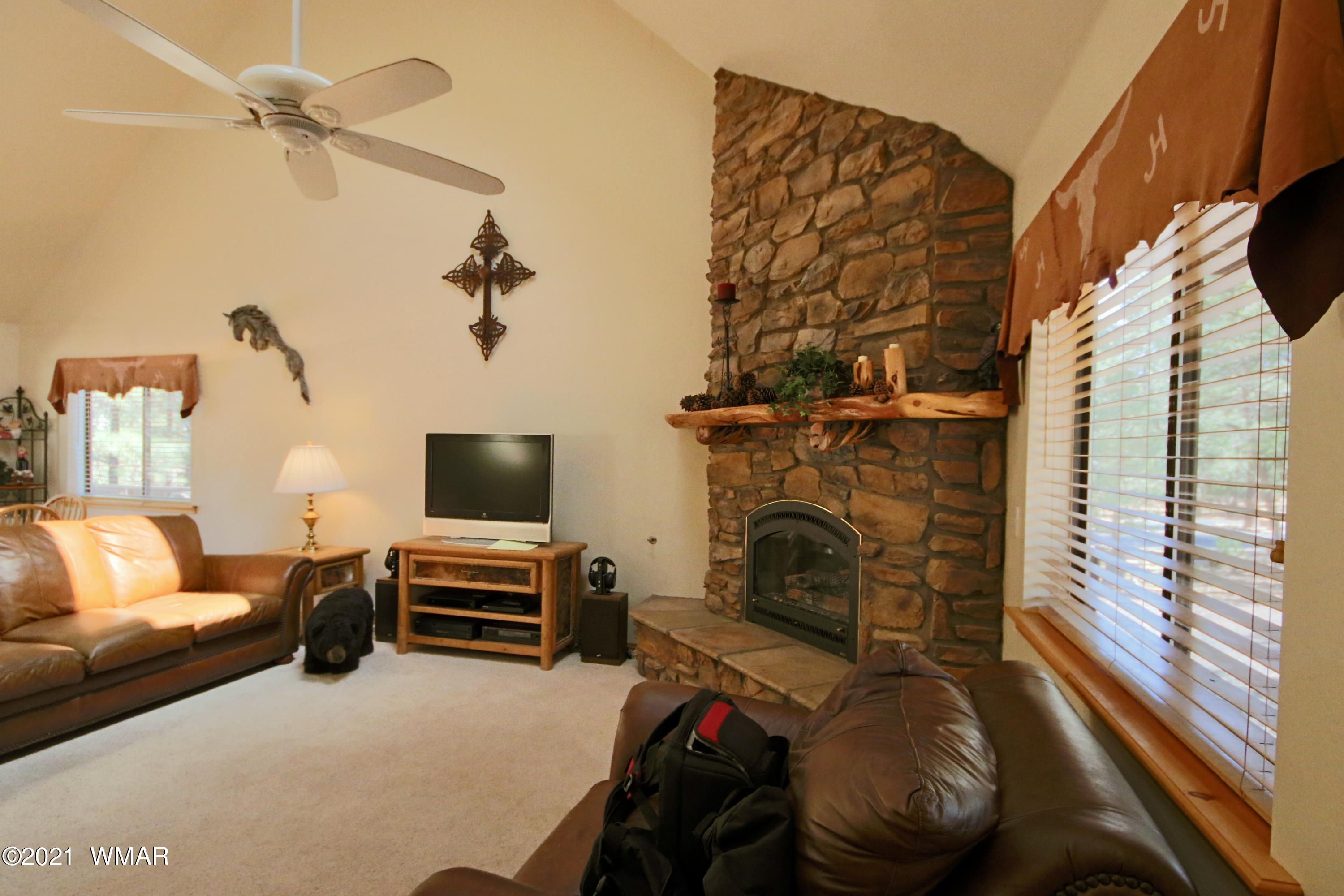 1502 Mainline Road Heber, AZ 85928 - Photo 2 of 60 Gallery Image 2