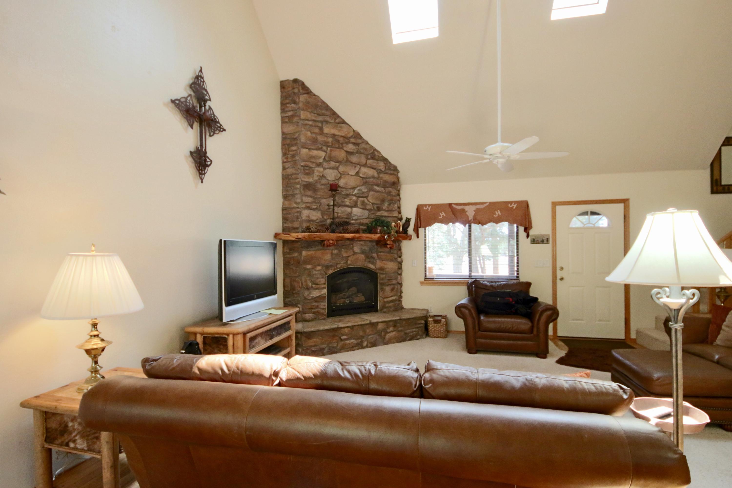 1502 Mainline Road Heber, AZ 85928 - Photo 3 of 60 Gallery Image 3