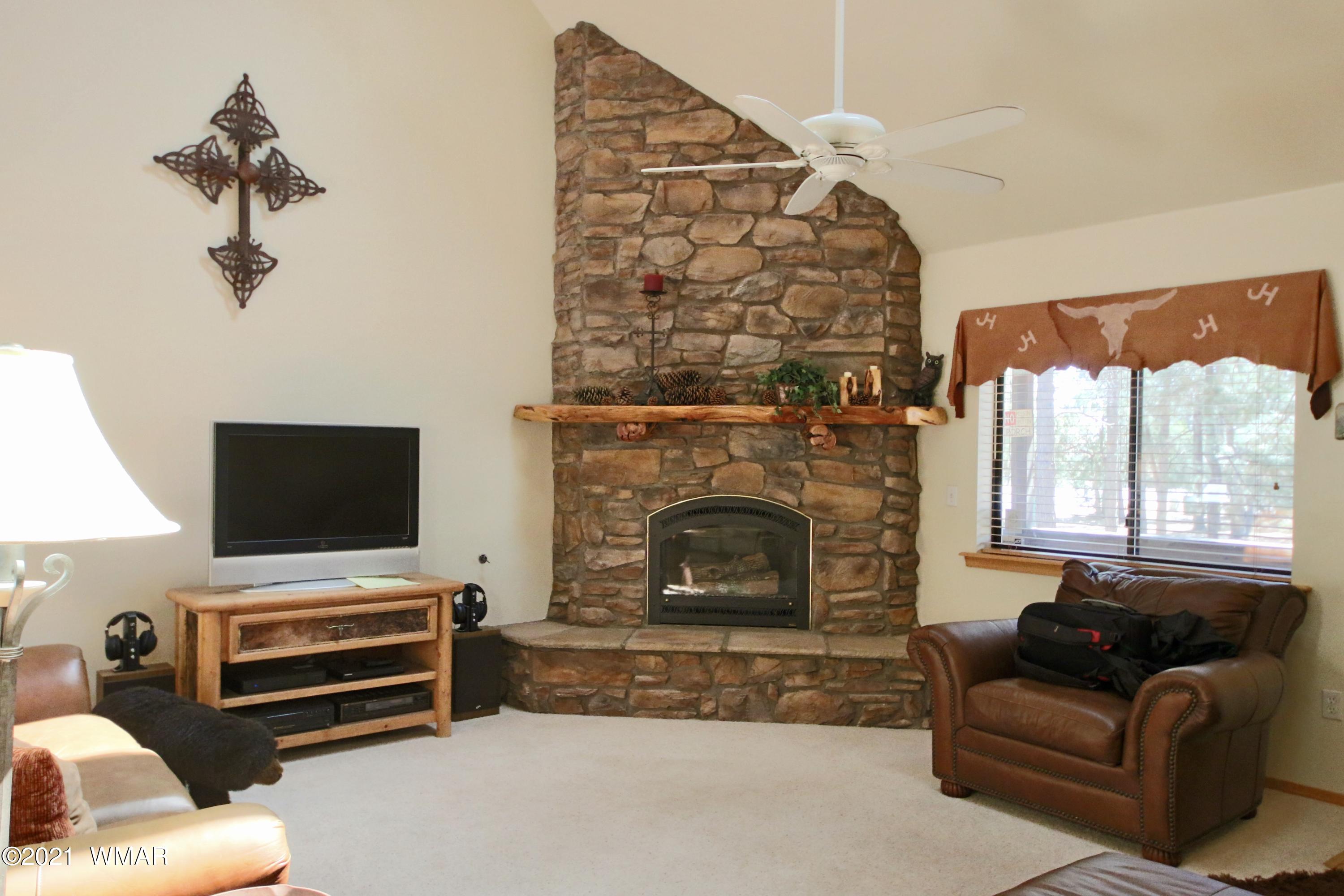 1502 Mainline Road Heber, AZ 85928 - Photo 4 of 60 Gallery Image 4