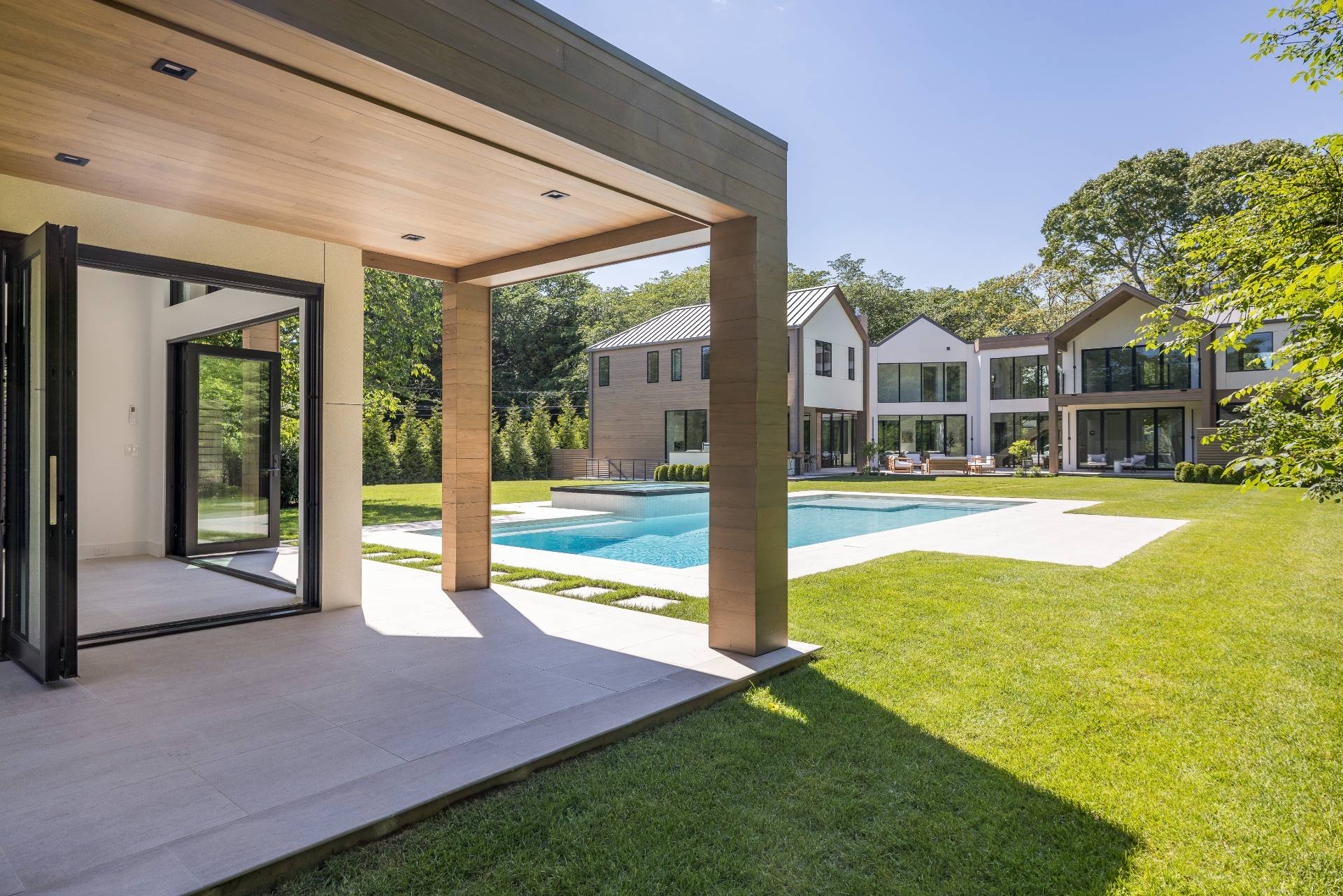 86 Skimhampton Road East Hampton, NY 11937 - Photo 8 of 41 Gallery Image 8
