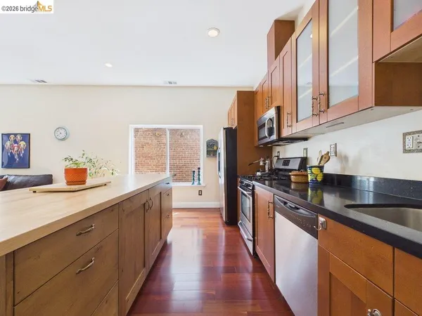 $449,000 | 1488 14th Street, Unit A, Oakland, CA 94607