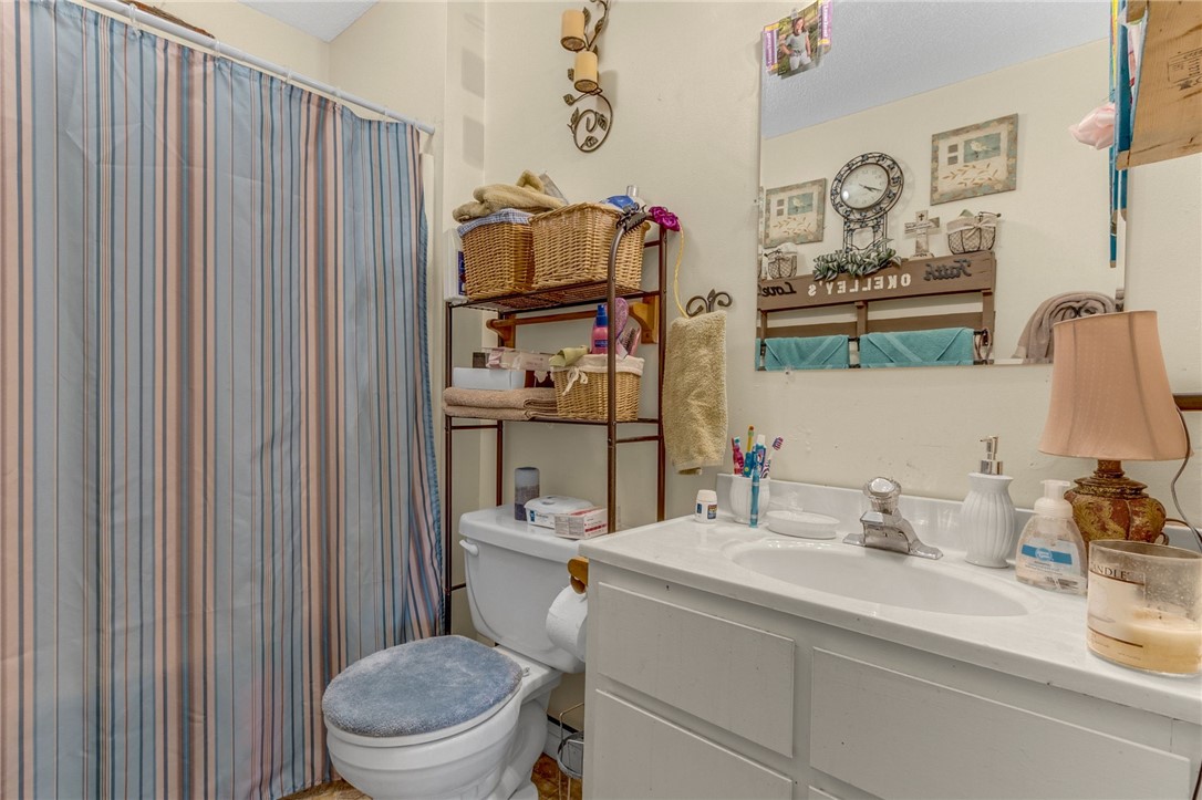 1909-1911 Gerrard Road Anderson, SC 29625 - Photo 11 of 24 Unit #1 Bathroom