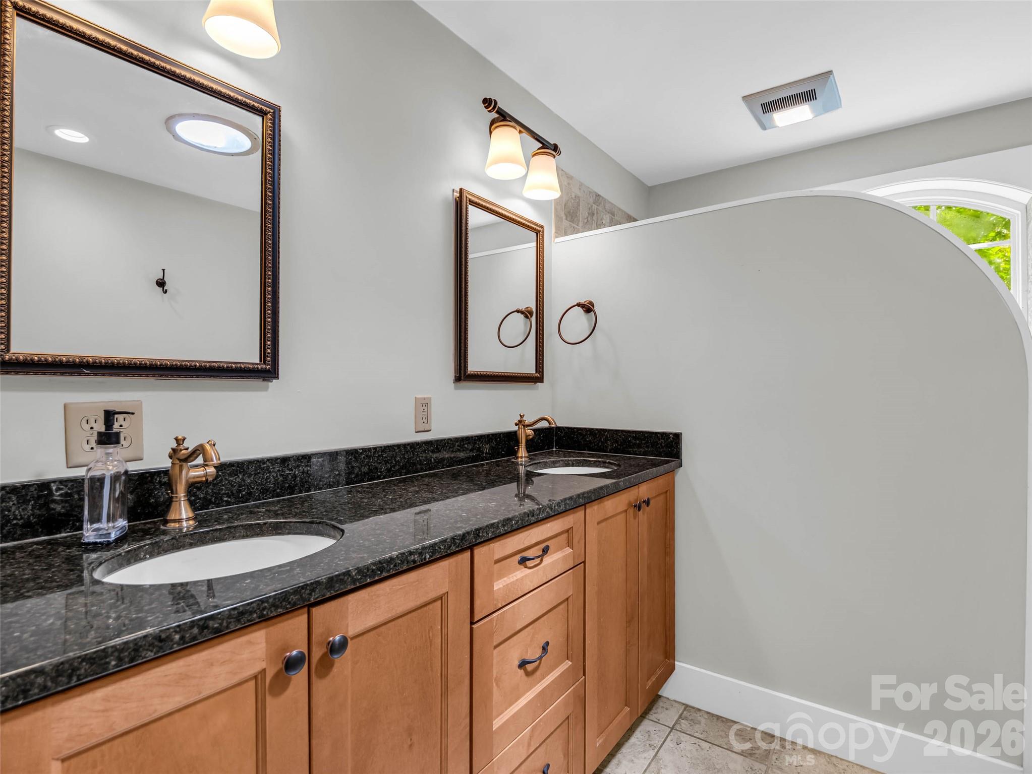52 Forest Road Asheville, NC 28803 - Photo 25 of 48