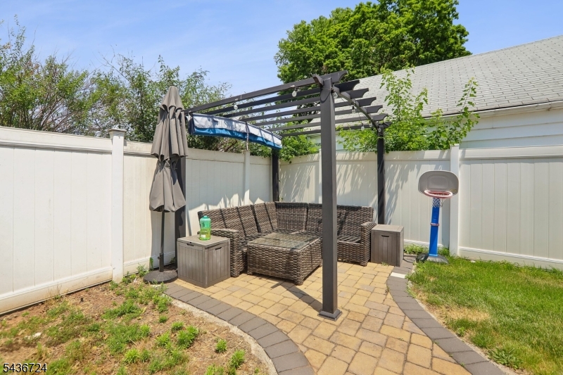 230 Birchwood Road Linden, NJ 07036 - Photo 24 of 27