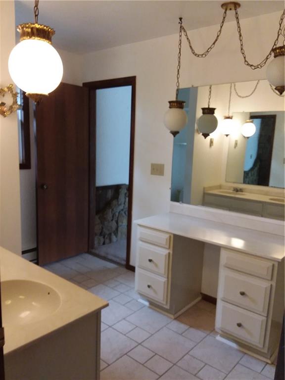 2519 South Ridge Road Shelocta, PA 15774 - Photo 17 of 24 JACK AND JILL BATHROOM FOR MASTER BEDROOM AND COMMON BATH