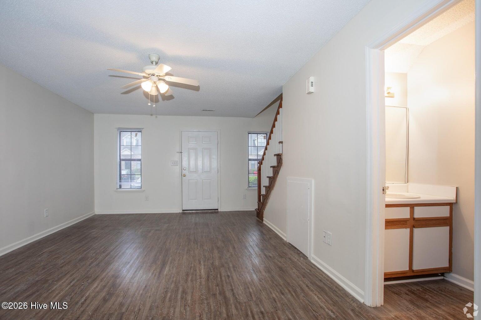 905 Allen Road, Unit D2 Greenville, NC 27834 - Photo 3 of 12