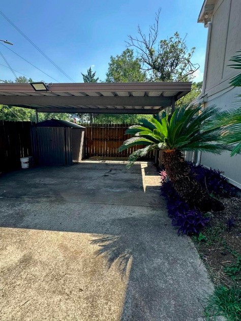 9202 Campbell Road Houston, TX 77080 - Photo 3 of 17