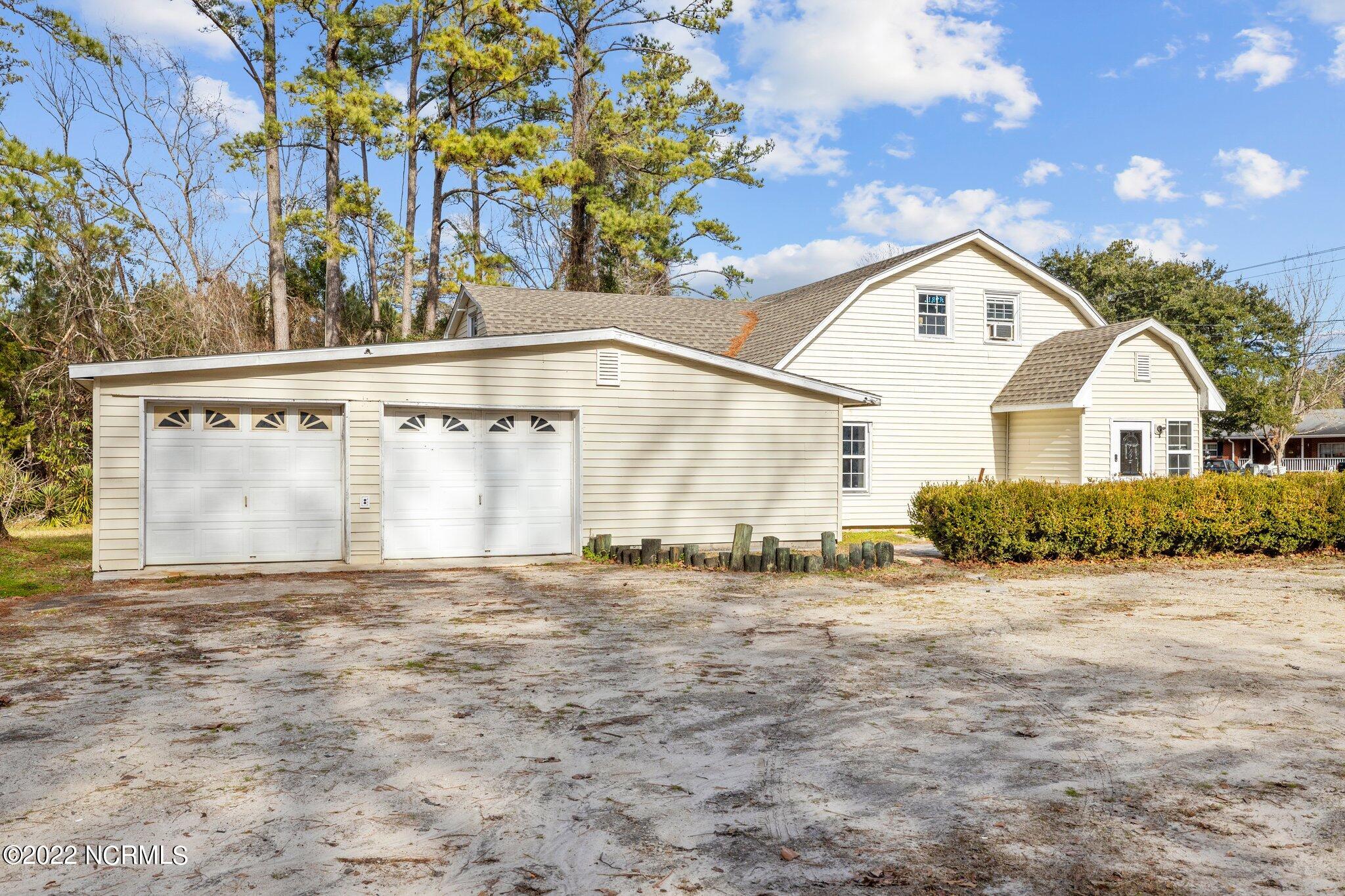 245 Old Winberry Road Newport, NC 28570 - Photo 3 of 22 Side View