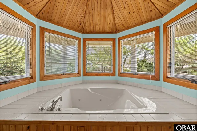 $839,000 | 1079 Whalehead Drive, Unit 31, Corolla, NC 27927