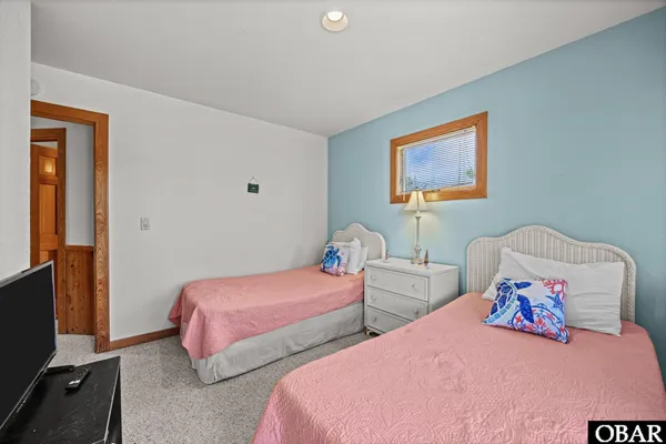 $829,000 | 1079 Whalehead Drive, Unit 31, Corolla, NC 27927