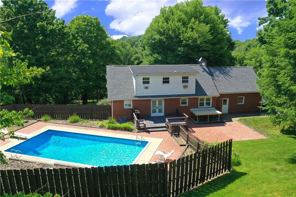 224 Shenango Road Beaver Falls, PA 15010 - Photo 2 of 24 Gallery Image 2