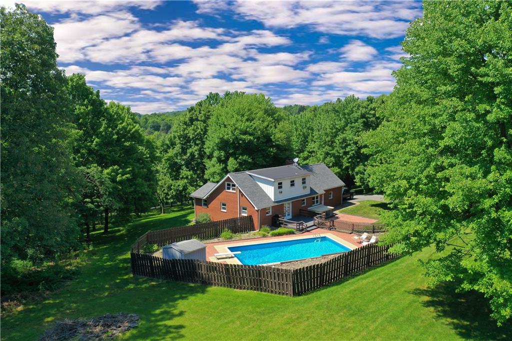 224 Shenango Road Beaver Falls, PA 15010 - Photo 3 of 24 Gallery Image 3