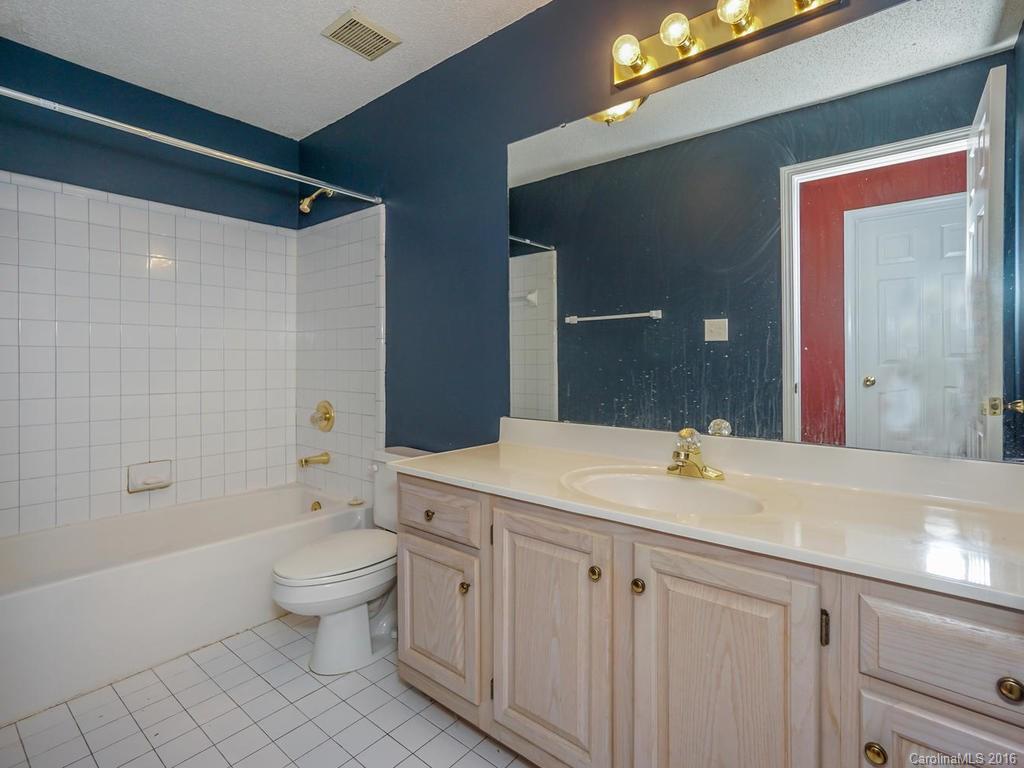 1239 Torrence Circle, Unit 1239 Davidson, NC 28036 - Photo 18 of 21