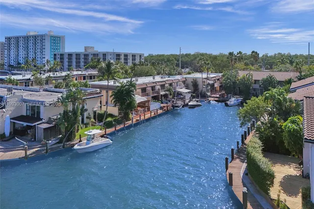 $775,000 | 16478 Northeast 27th Place, Unit 34, North Miami Beach, FL 33160