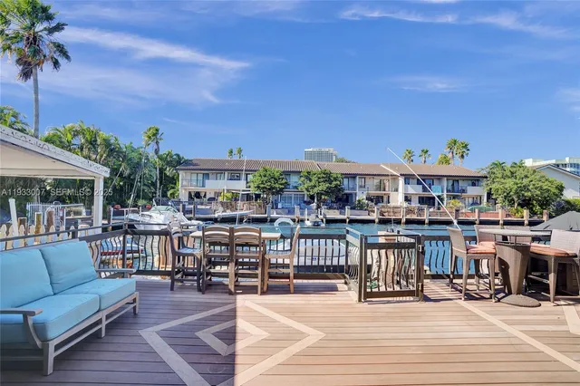 $775,000 | 16478 Northeast 27th Place, Unit 34, North Miami Beach, FL 33160