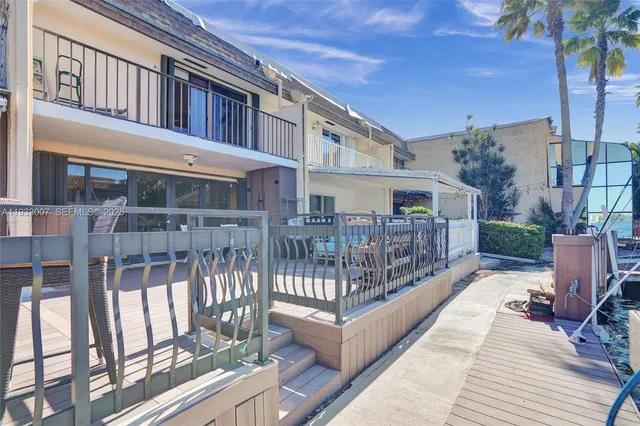 $775,000 | 16478 Northeast 27th Place, Unit 34, North Miami Beach, FL 33160