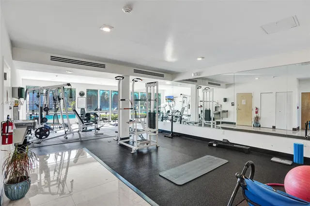 $775,000 | 16478 Northeast 27th Place, Unit 34, North Miami Beach, FL 33160