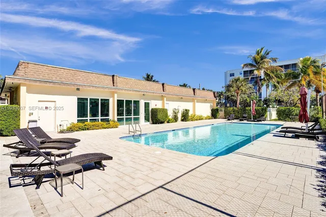 $775,000 | 16478 Northeast 27th Place, Unit 34, North Miami Beach, FL 33160