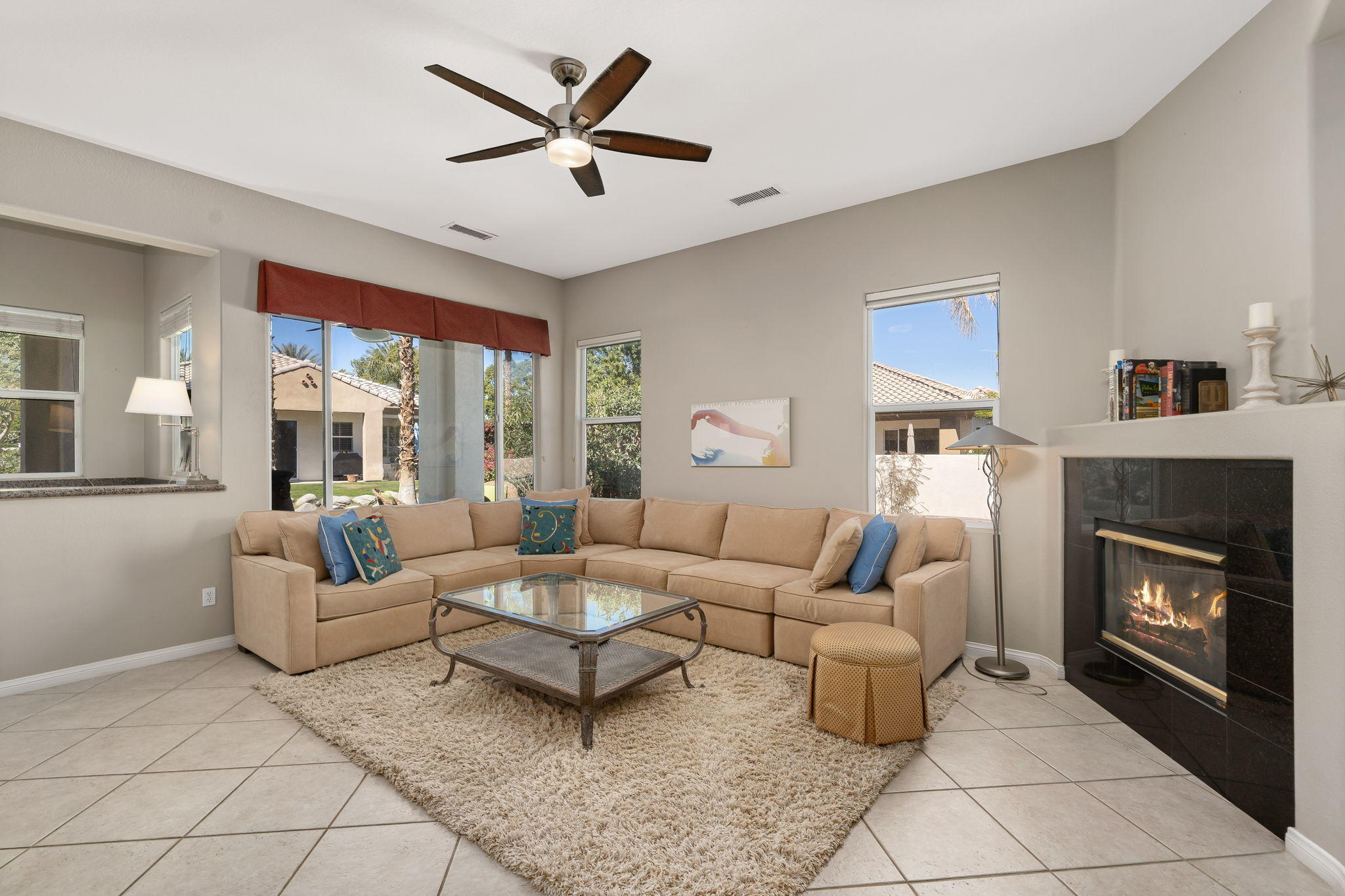 124 Lakefront Way Rancho Mirage, CA 92270 - Photo 11 of 41 26-web-or-mls-JBLakefront0221_026