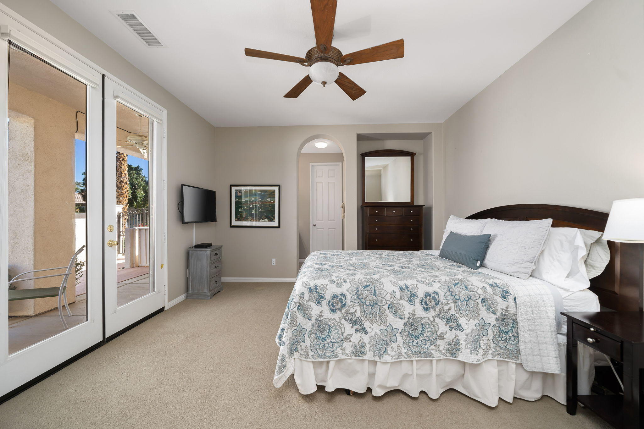 124 Lakefront Way Rancho Mirage, CA 92270 - Photo 25 of 41 44-web-or-mls-JBLakefront0221_044