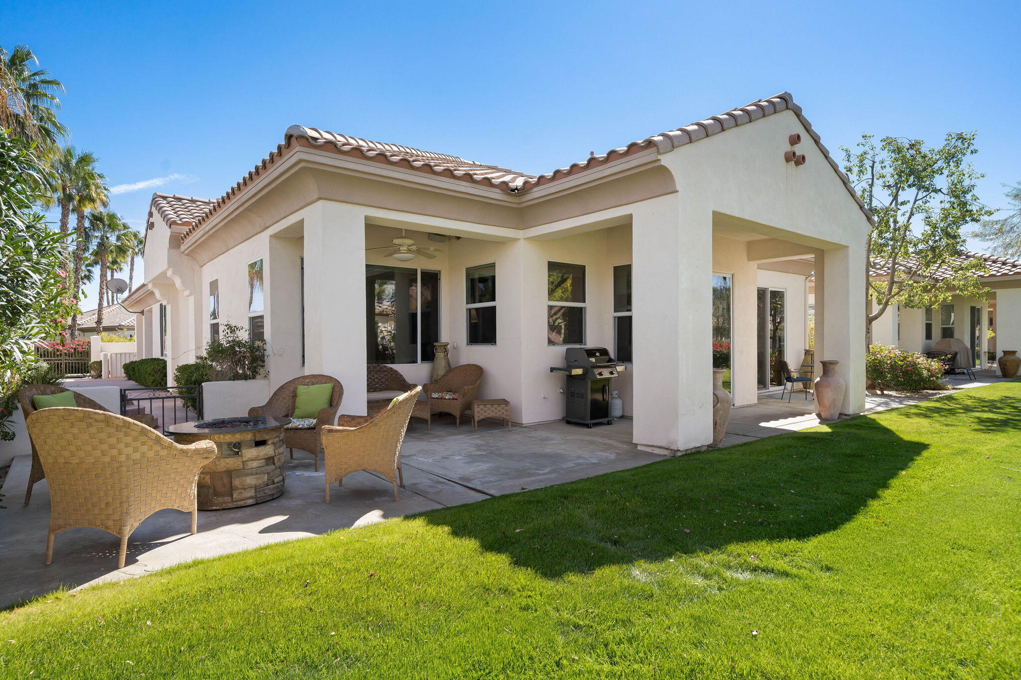 124 Lakefront Way Rancho Mirage, CA 92270 - Photo 35 of 41 20-web-or-mls-JBLakefront0221_020