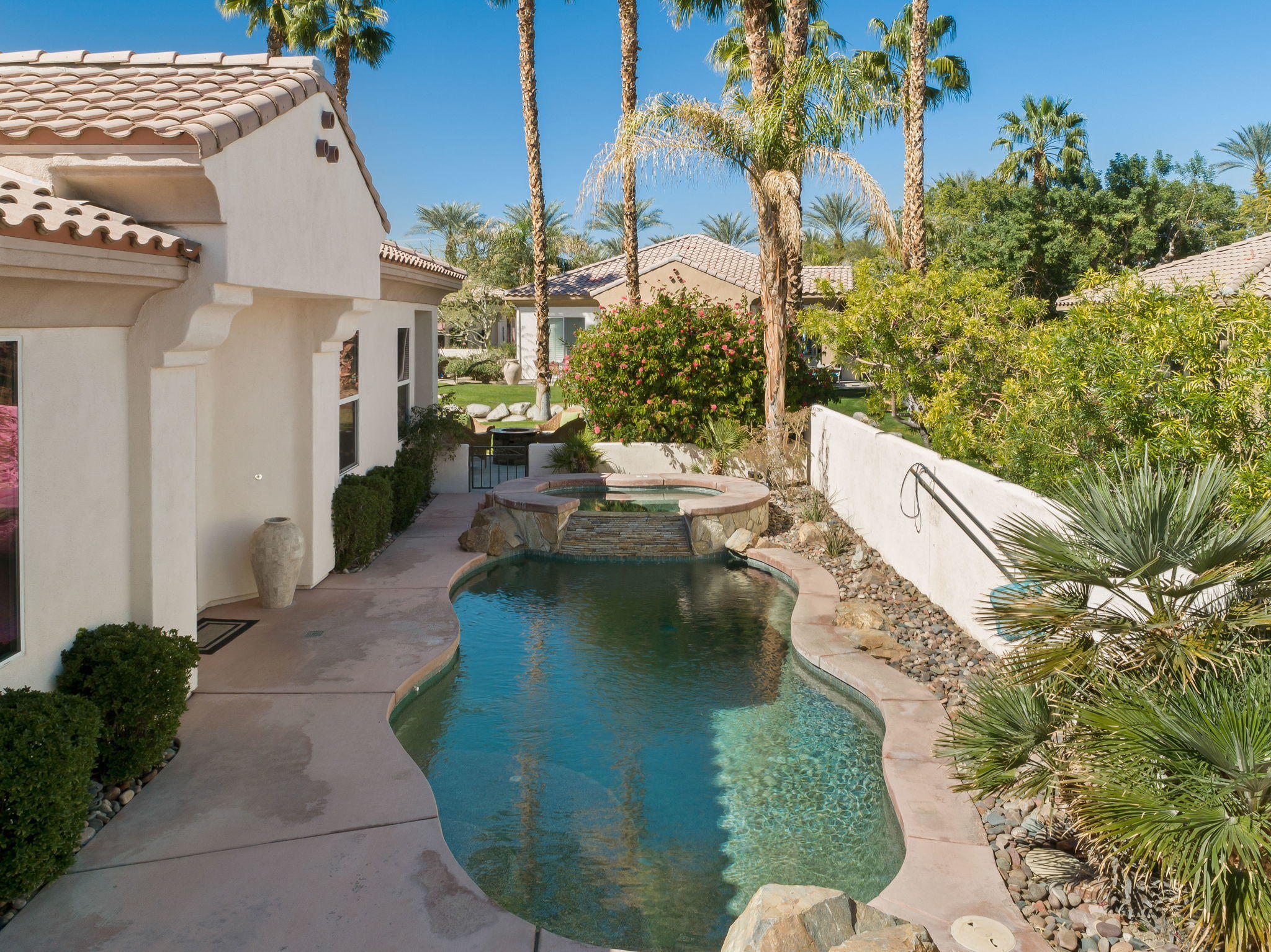 124 Lakefront Way Rancho Mirage, CA 92270 - Photo 40 of 41 5-web-or-mls-JBLakefront0221_005