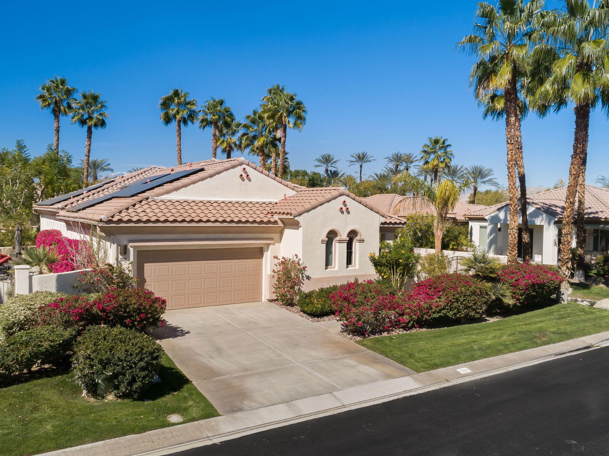 124 Lakefront Way Rancho Mirage, CA 92270 - Photo 41 of 41 2-web-or-mls-JBLakefront0221_001