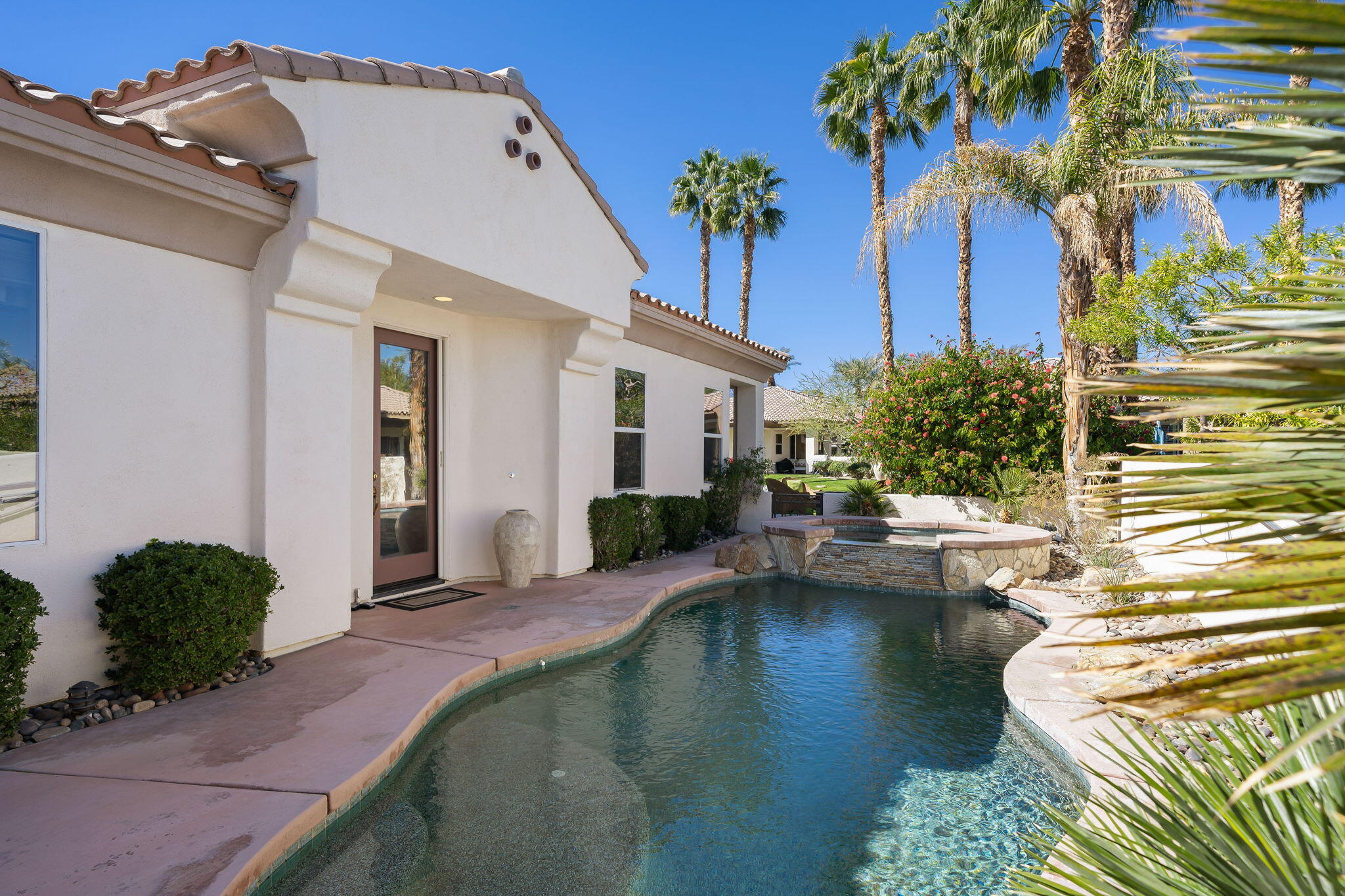 124 Lakefront Way Rancho Mirage, CA 92270 - Photo 8 of 41 14-web-or-mls-JBLakefront0221_014