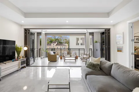 $1,575,000 | 718 Valencia Avenue, Unit 206, Coral Gables, FL 33134