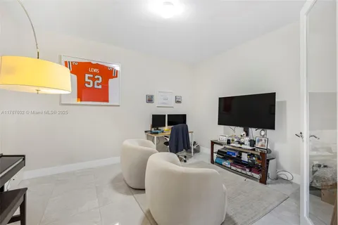 $1,575,000 | 718 Valencia Avenue, Unit 206, Coral Gables, FL 33134