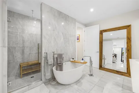 $1,575,000 | 718 Valencia Avenue, Unit 206, Coral Gables, FL 33134