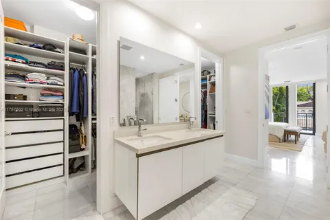 $1,575,000 | 718 Valencia Avenue, Unit 206, Coral Gables, FL 33134