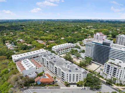 $1,575,000 | 718 Valencia Avenue, Unit 206, Coral Gables, FL 33134