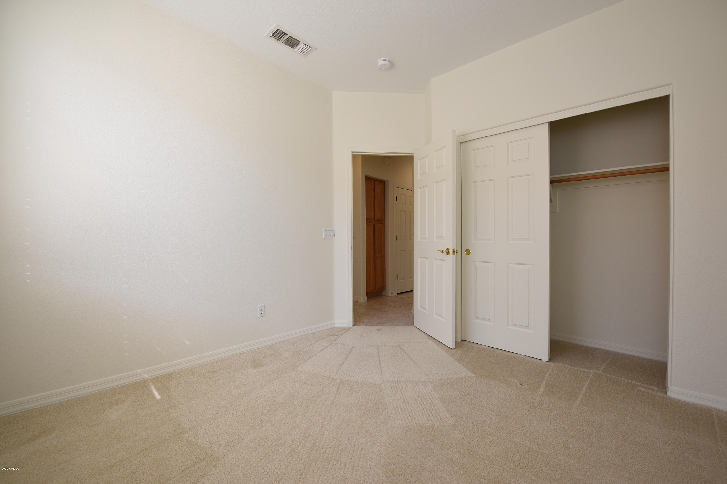 4342 East Walnut Road Gilbert, AZ 85298 - Photo 22 of 36 Guest Suite