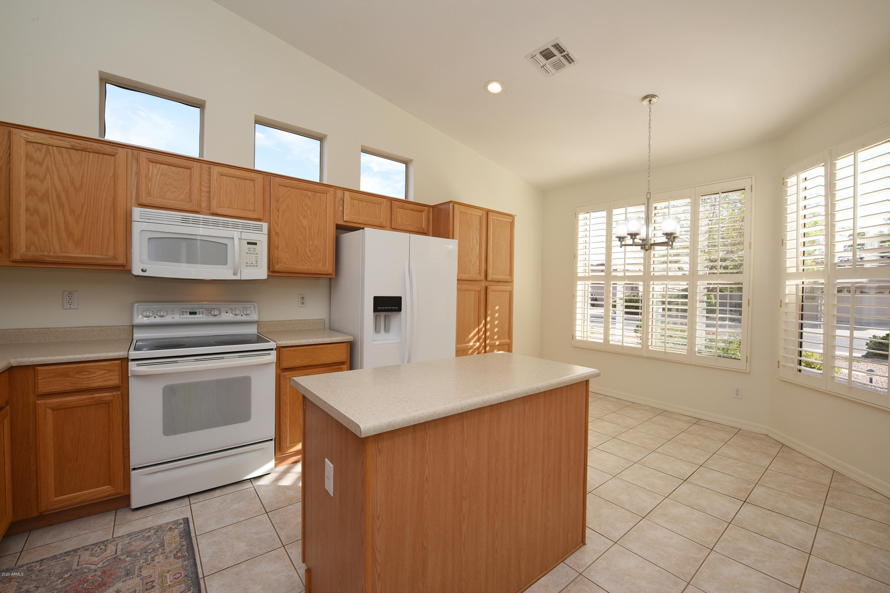 4342 East Walnut Road Gilbert, AZ 85298 - Photo 8 of 36 Kitchen