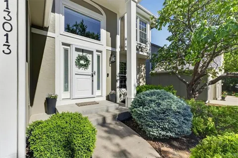 $600,000 | 13013 Bond Street, Overland Park, KS 66213