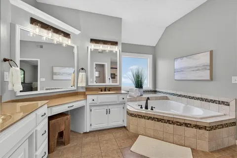 $600,000 | 13013 Bond Street, Overland Park, KS 66213